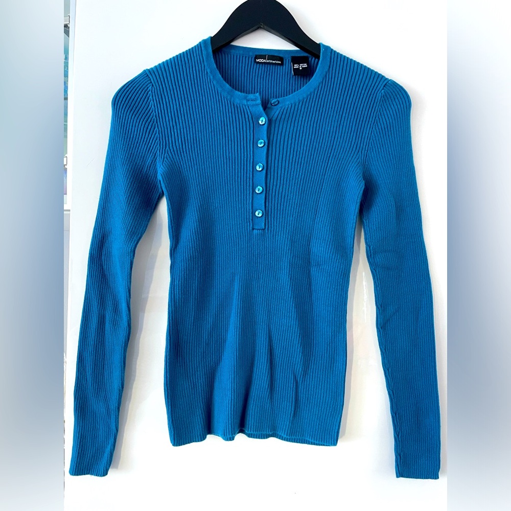 Moda International Top